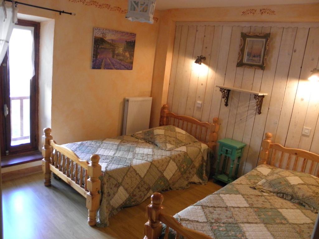 Gite Auberge Les Terres Blanches De Meolans Pokoj fotografie