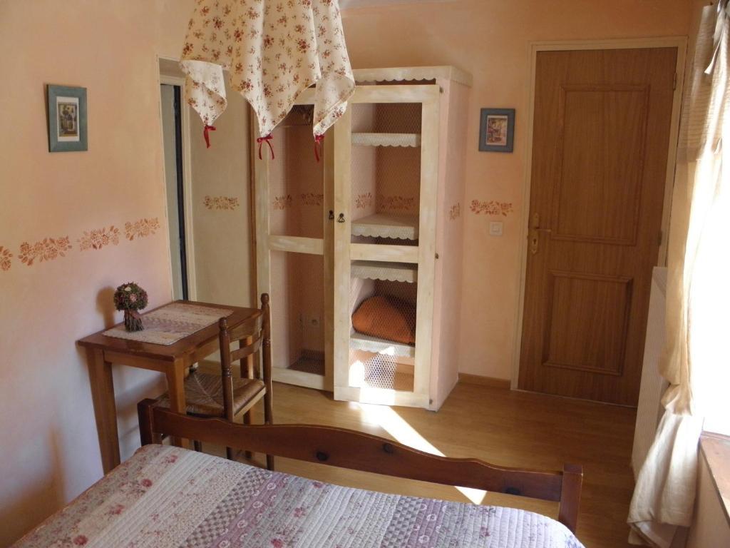 Gite Auberge Les Terres Blanches De Meolans Pokoj fotografie
